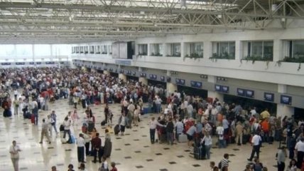 Украинские туристы застряли в аэропорту Анталии 