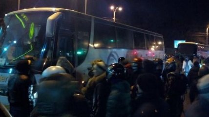 На Полтавщине активисты остановили три автобуса
