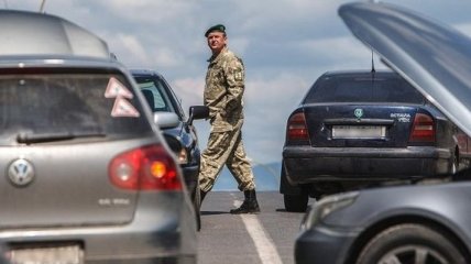 На границе с Польшей застряли более тысячи авто