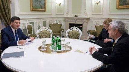 Гройсман встретился с новым польским послом Яном Пекло