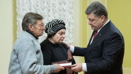 Президент наградили троих иностранцев, погибших на Майдане