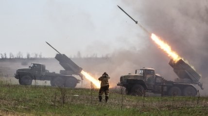 Збройні українські сили потужно протистоять окупантам вже більше дев'яти місяців