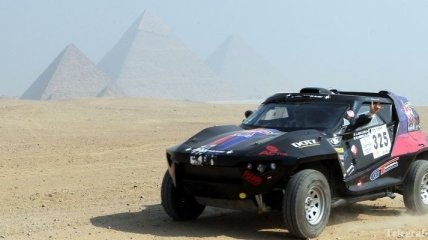 В Египте стартовал знаменитый автомарафон "Ралли фараонов"