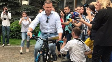 Ляшко на велосипеде: депутат купил себе транспорт за 3 тысячи гривен и готов ездить на нем в Раду