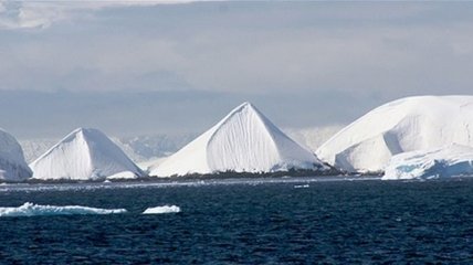 В Антарктиде обнаружили рукотворные пирамиды