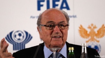 Президент ФИФА призвал болельщиков прекратить беспорядки в Египте