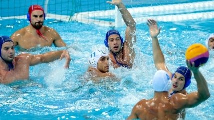 Украинцы уступили россиянам в водном поло на Европейских играх в Баку