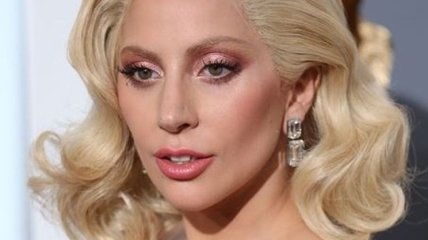 Леди Гага надела на "Оскар" украшения за 8 миллионов долларов 