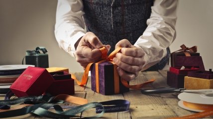 Іноді чоловіки вкладають у презенти значно глибші сенси, ніж нам здається