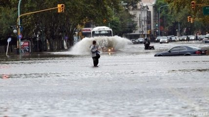 В Буэнос-Айресе от проливных дождей погибают люди