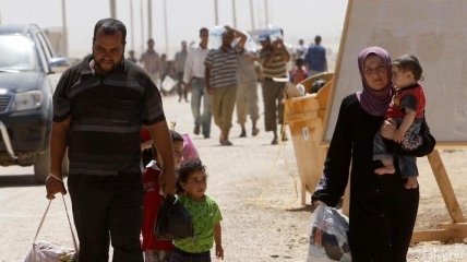 За месяц из Сирии бежали 100 тысяч жителей