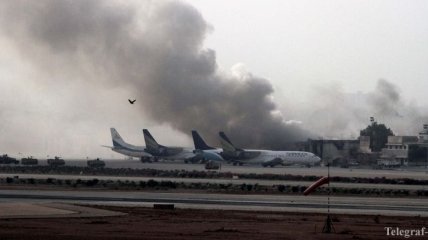 Число жертв в аэропорту пакистанского Карачи превысило 20 человек