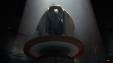 Вышел новый трейлер фильма о летающем слоненке Дамбо (Видео)