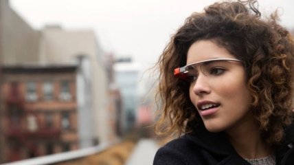 Компания Google опубликовала характеристики Glass Explorer Edition