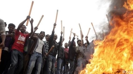 Массовые беспорядки в Бангладеш: 2 человека погибли