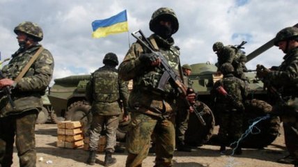 Пасха на фронте: как украинские военные отмечают праздник (Видео)