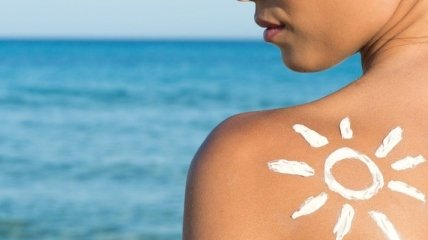 Медики назвали главные причины аллергии на солнце