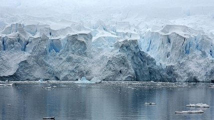 Новая угроза человечеству: ледник "Судного дня" начал быстрее таять 