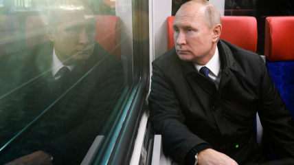 Путін в поїзді
