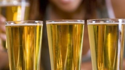 Почему женщинам нельзя пить пиво