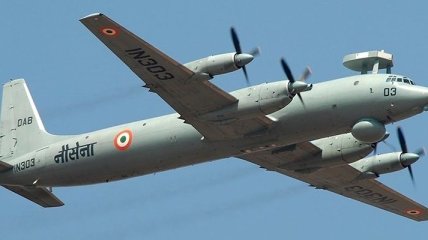 Самолет ВМС Индии экстренно приземлился в Подмосковье