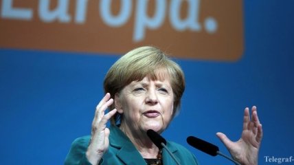 Меркель попросила у Путина помощи    