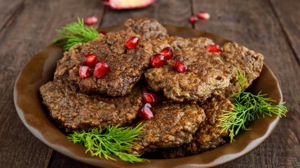 Котлеты получаются очень вкусными и сытными