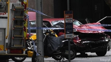 В Мельбурне автомобиль протаранил толпу пешеходов