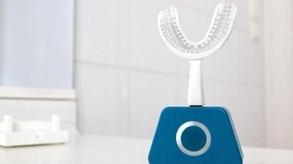 Почистить зубы за 10 секунд: зубная щетка Y-Brush поступила в продажу (Видео)