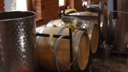 Правоохранители пресекли деятельность подпольного винодельческого цеха