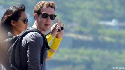 Цукерберг не будет продавать свои акции в Facebook минимум год