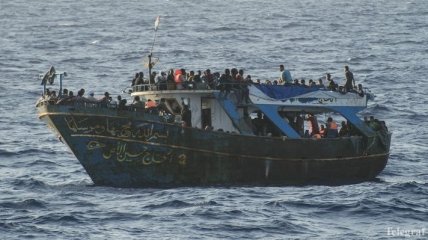 У берегов Греции погибло около 30 мигрантов