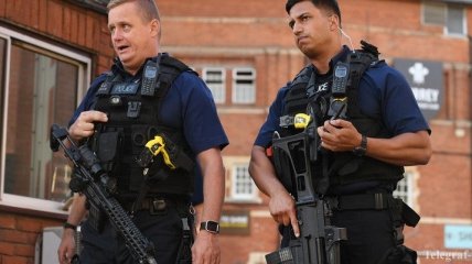 Полиция Лондона получила на вооружение антитеррористические "Когти"
