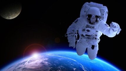 Астронавт с космоса позвонил в службу поддержки США