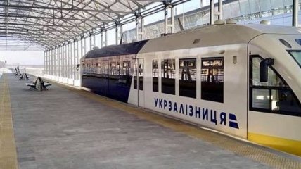 Поезд в "Борисполь" снова сломался по дороге в аэропорт 