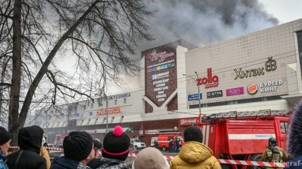 Пожар в Кемерово: родственники заявляют о гибели 41 ребенка
