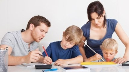 Советы родителям: как сделать уроки, при этом не "убив" ребенка