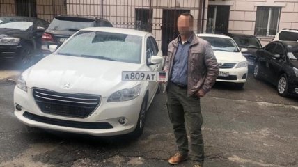 Бывший сотрудник МВД ездил по Киеву на авто с номерами "ДНР"