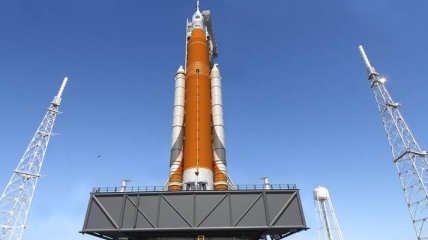 NASA испытала новые двигатели для сверхтяжелой ракеты SLS