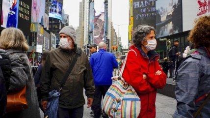 В штате Нью-Йорк за сутки от коронавируса умерли 600 человек