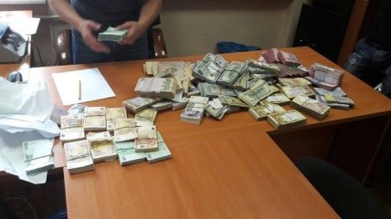 Холодницкий: В одном из райуправлений ГУ ГФС Киева нашли крупную сумму денег