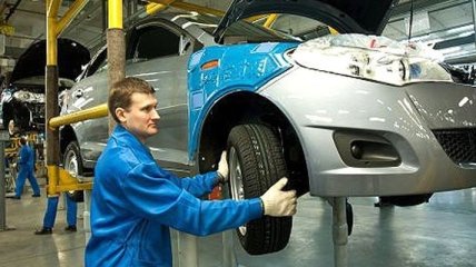 Автопроизводство в Украине с начала года упало почти на 40%