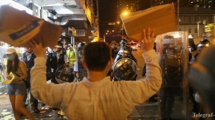 Протесты в Гонконге: Трамп задумался о личной встрече с Си Цзиньпином 