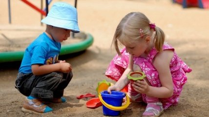 Обезопасим детские площадки вместе:  более 38 000 украинцев поддержали проект по ремонту детских площадок