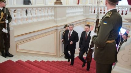 Президент Латвии настаивает на необходимости сохранения санкций против РФ