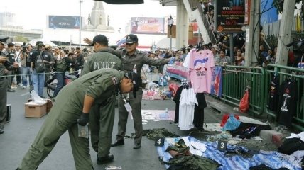 В Бангкоке в результате двух взрывов 28 человек получили ранения
