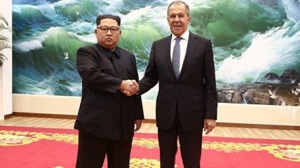 Ким Чен Ын и Лавров встретились в Пхеньяне