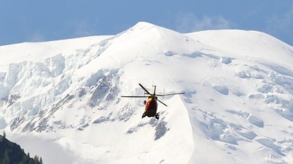 4 человека погибли при сходе мощной лавины в горах