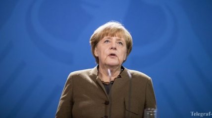 Меркель требует ускорить депортацию тунисских нелегалов из ФРГ