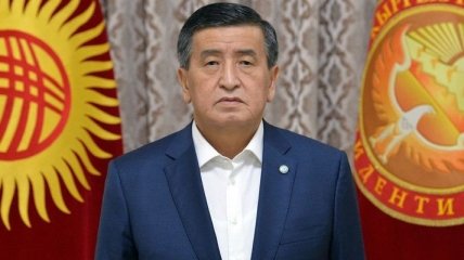 Президент Кыргызстана на фоне массовых протестов в Бишкеке объявил об отставке